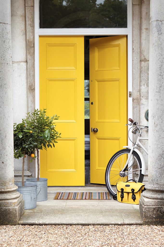 Front-door-pop-of-bright-color-refersh-summer